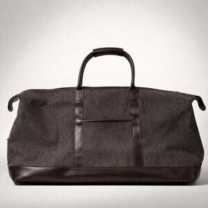 Aramis Cologne Brown Leather Large Travelers Duffle Weekend Getaway Cabin Bag